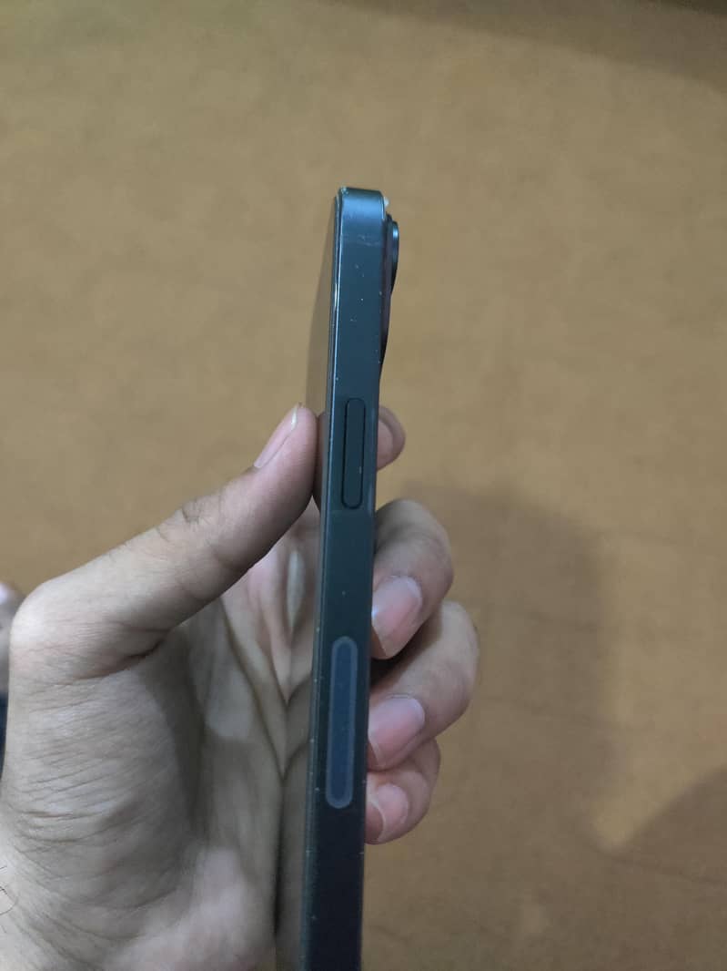 Apple iPhone 14 2