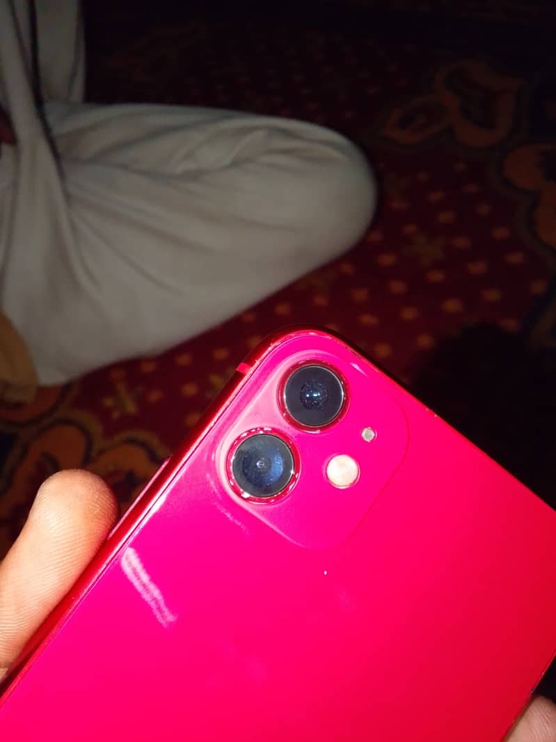 Apple iPhone 11 4