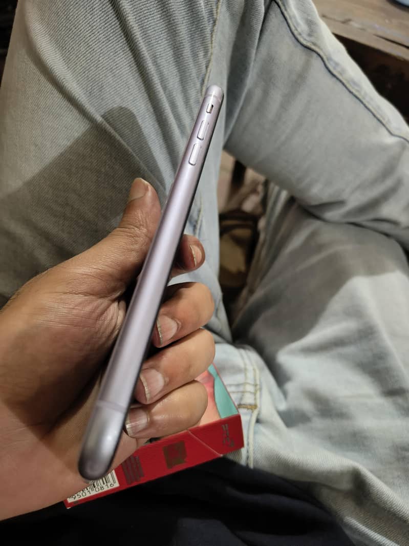 Apple iPhone 11 2