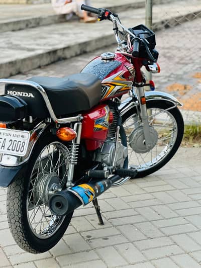 Honda 125 Model 2025 Mint Condition — Low Mileage, Urgent Sale