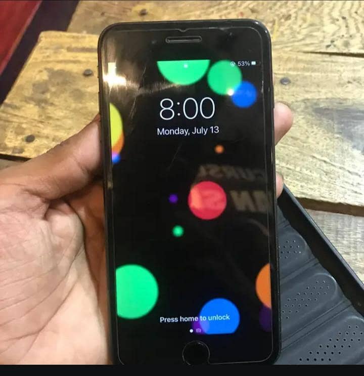 Apple iPhone 7 Plus 1