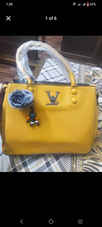 Mustard hand bag