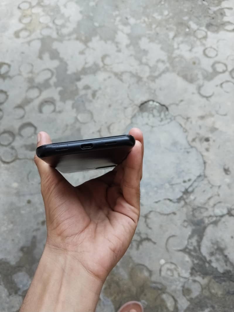 Google Pixel 5a 3