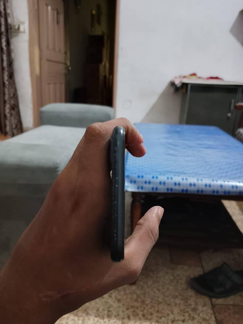 Apple iPhone 7 Plus 1