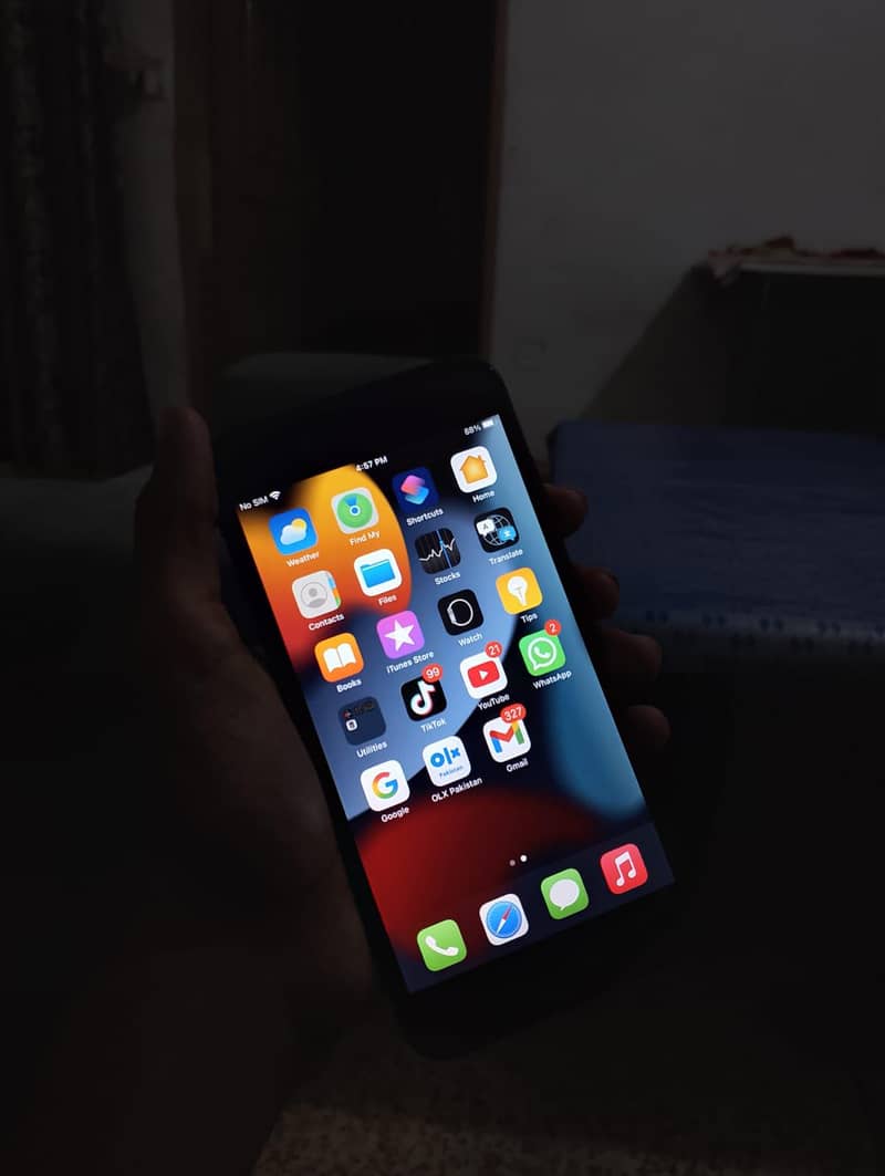 Apple iPhone 7 Plus 2