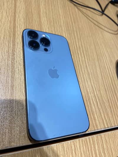 iPhone 13 Pro Sierra blue