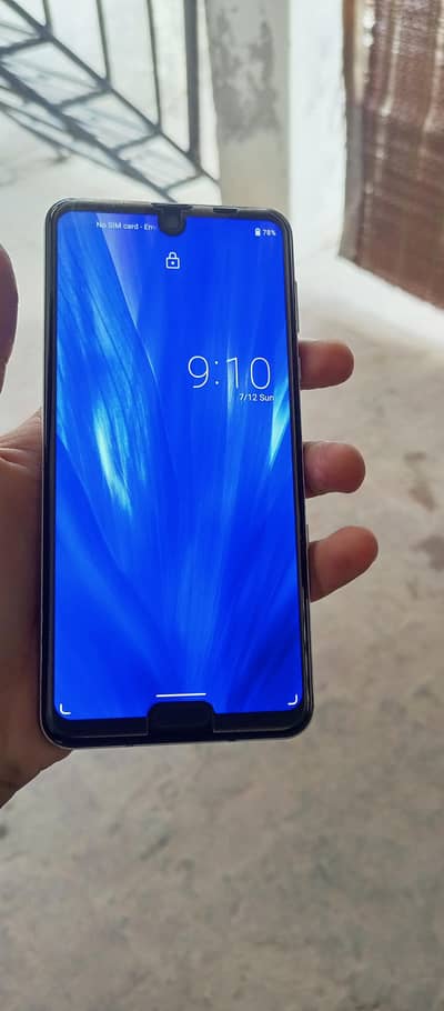 Aquos R3