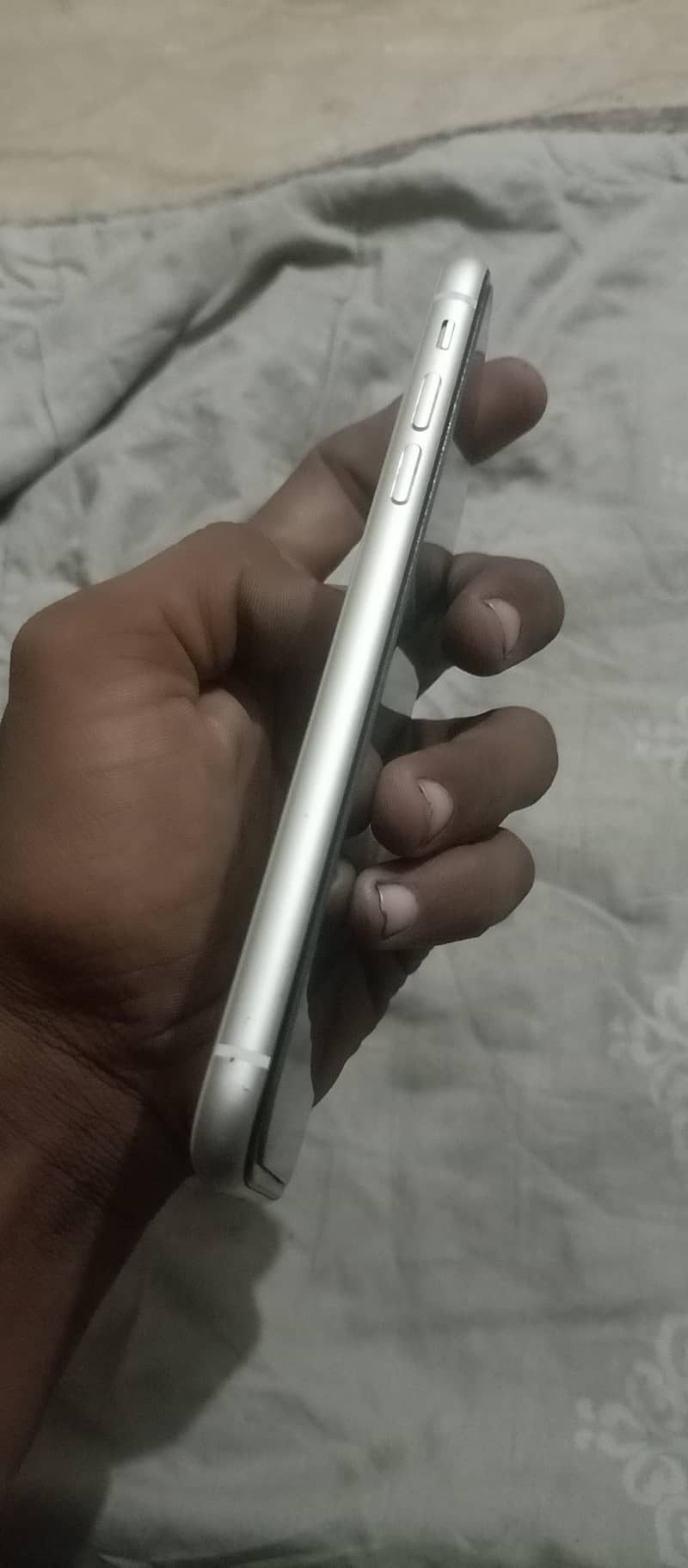 Apple iPhone 11 3