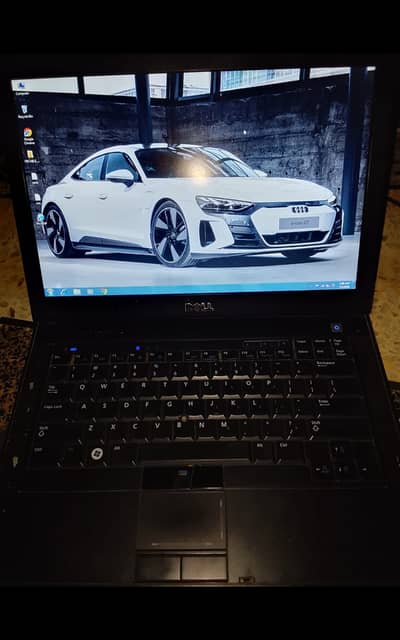 Dell latitude E6400 ha Whatsapp number 03336143736