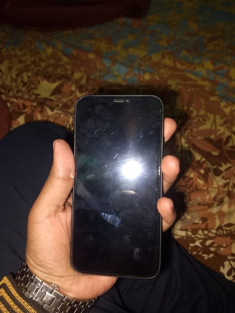 Apple iPhone 11 3
