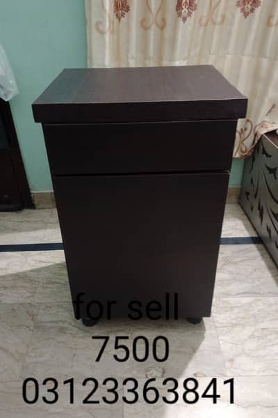 table sell