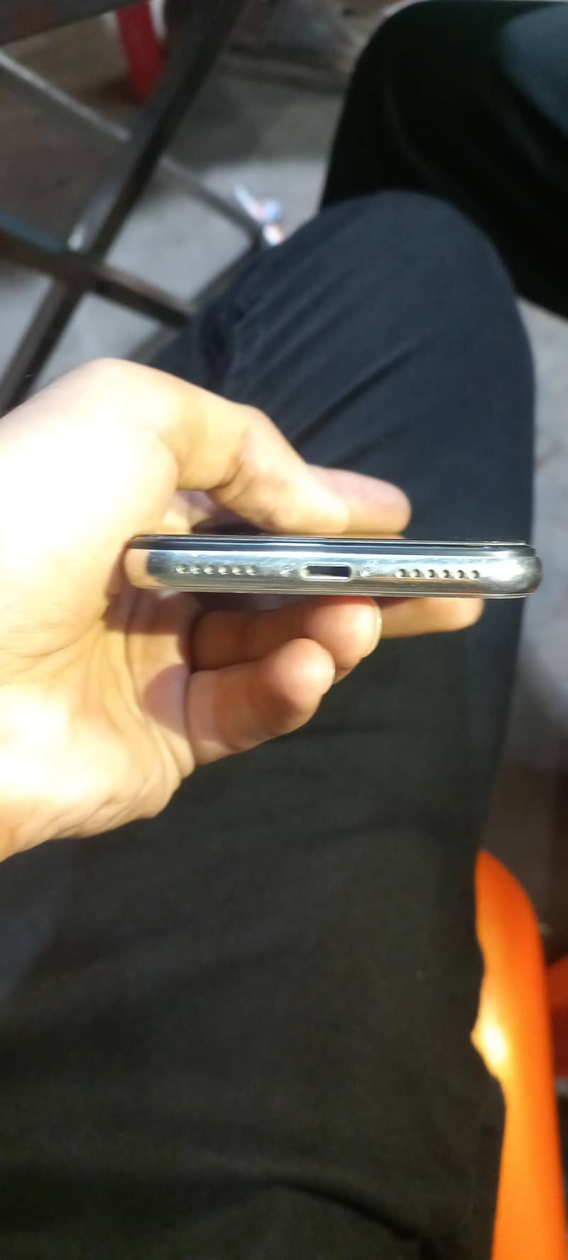 Apple iPhone X 3
