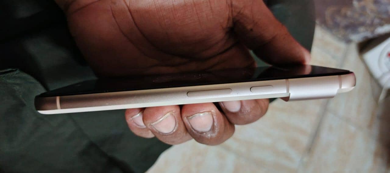 Google Pixel 8 3