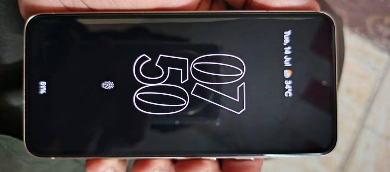 Google Pixel 8 5