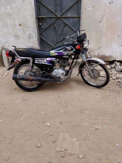 gari pe abhi tak koi b Kam nh hua h mene new Leni h jbi sell Karni h