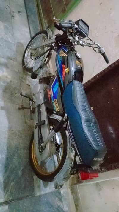 fist hand hai koi b Kam ni Hona wala hai  Honda CD