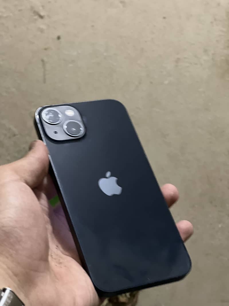 Apple iPhone 13 0
