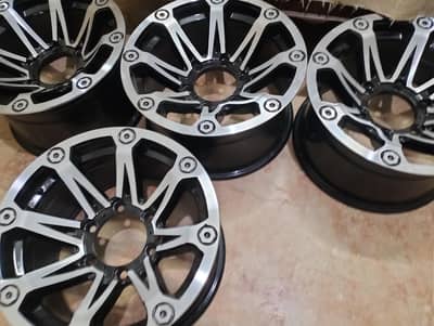 15 inch hollow alloy rims for Suv and jeeps very beautiful