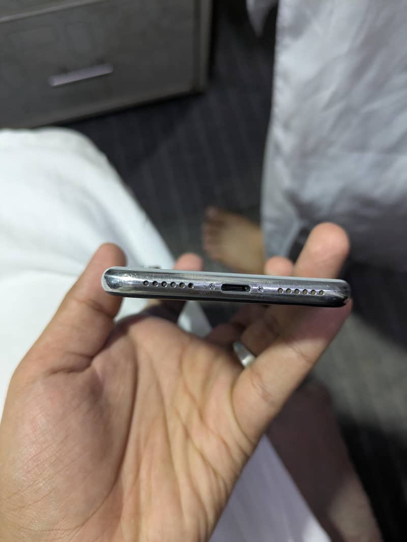 Apple iPhone X 2