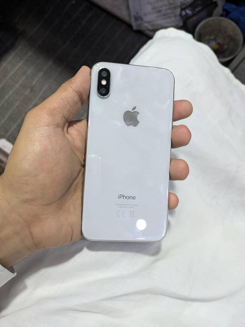Apple iPhone X 5