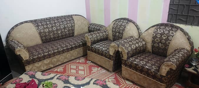 used hai achi halat hai sofa ki zayada use ni huve ve