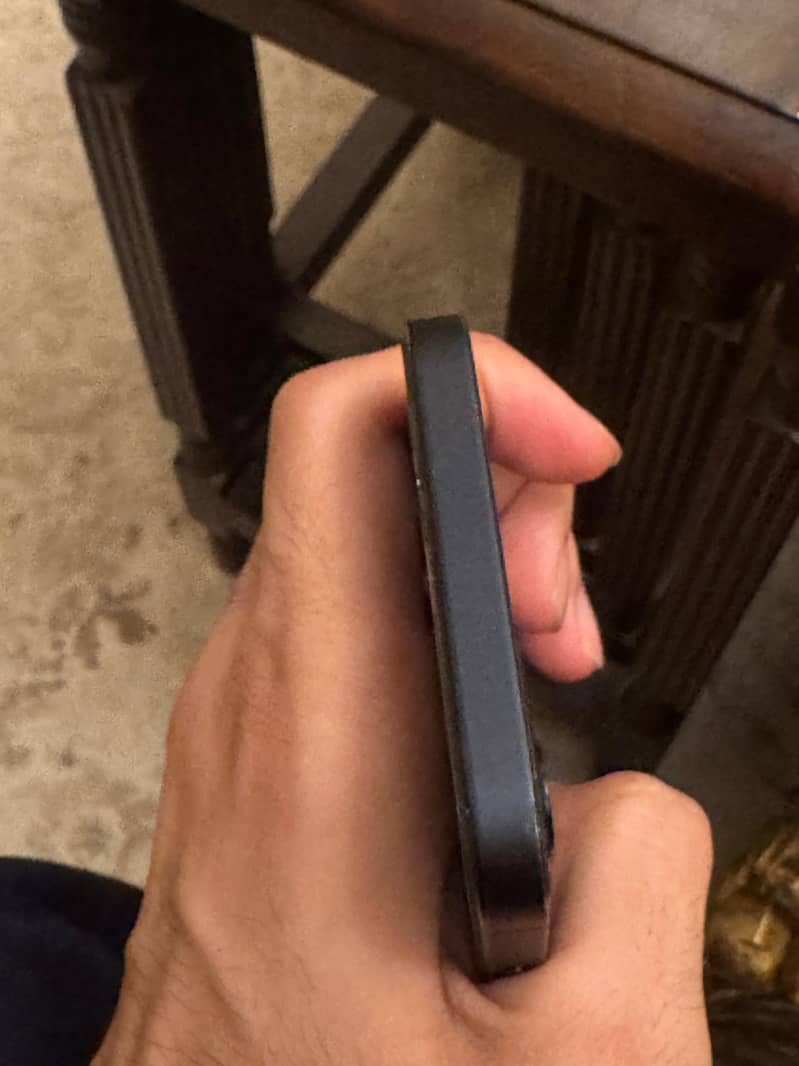 Apple iPhone 12 2