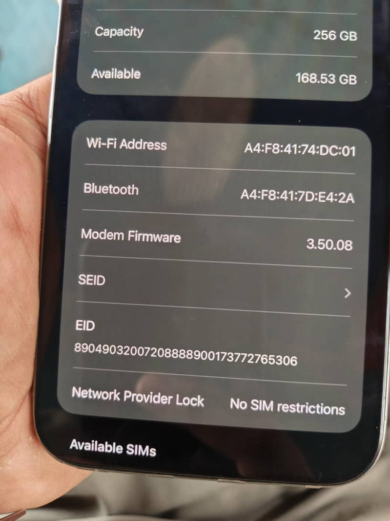 Apple iPhone 15 Pro Max 3