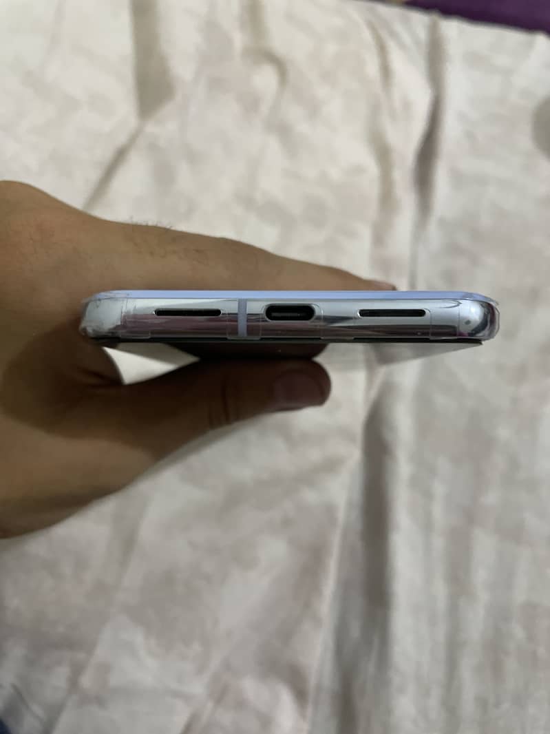Google Pixel 8 Pro 5