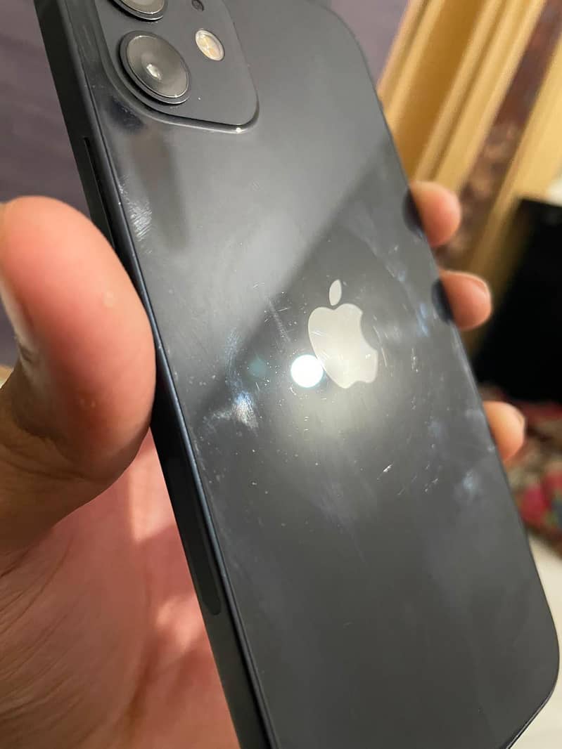 Apple iPhone 12 1