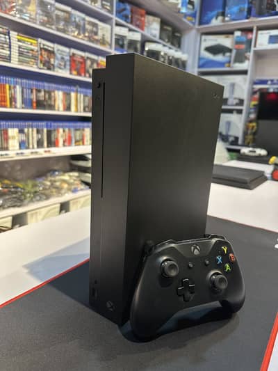 Xbox One X 1TB