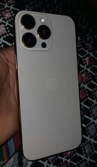 Apple iPhone 16 Pro Max