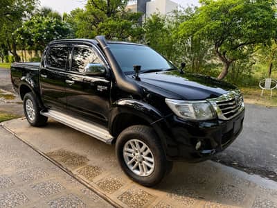 Toyota Hilux vigo champ