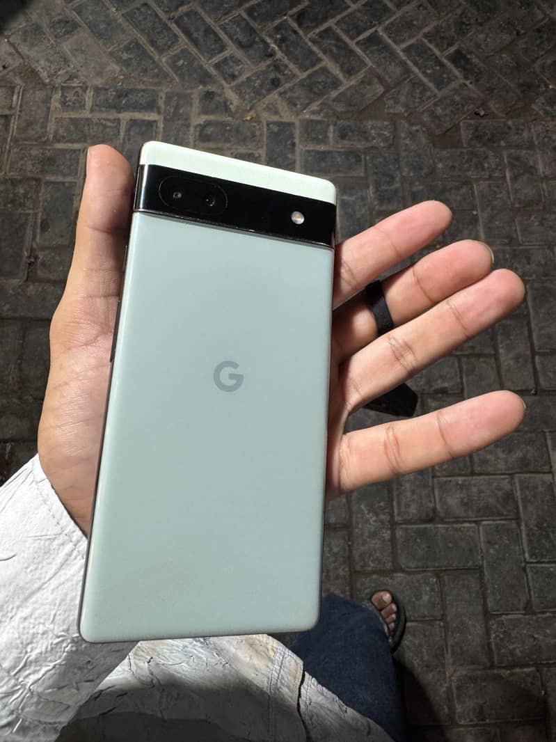 Google Pixel 6a 1