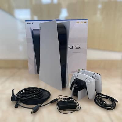 PlayStation 5 (PS5) Standard Disc Edition