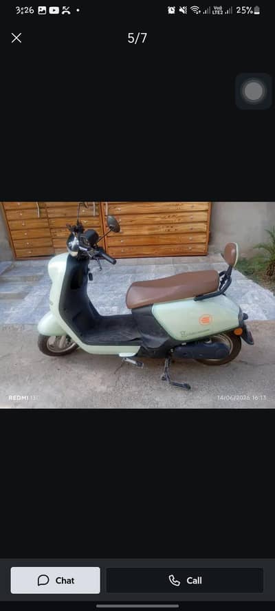 seige electric scooty C200