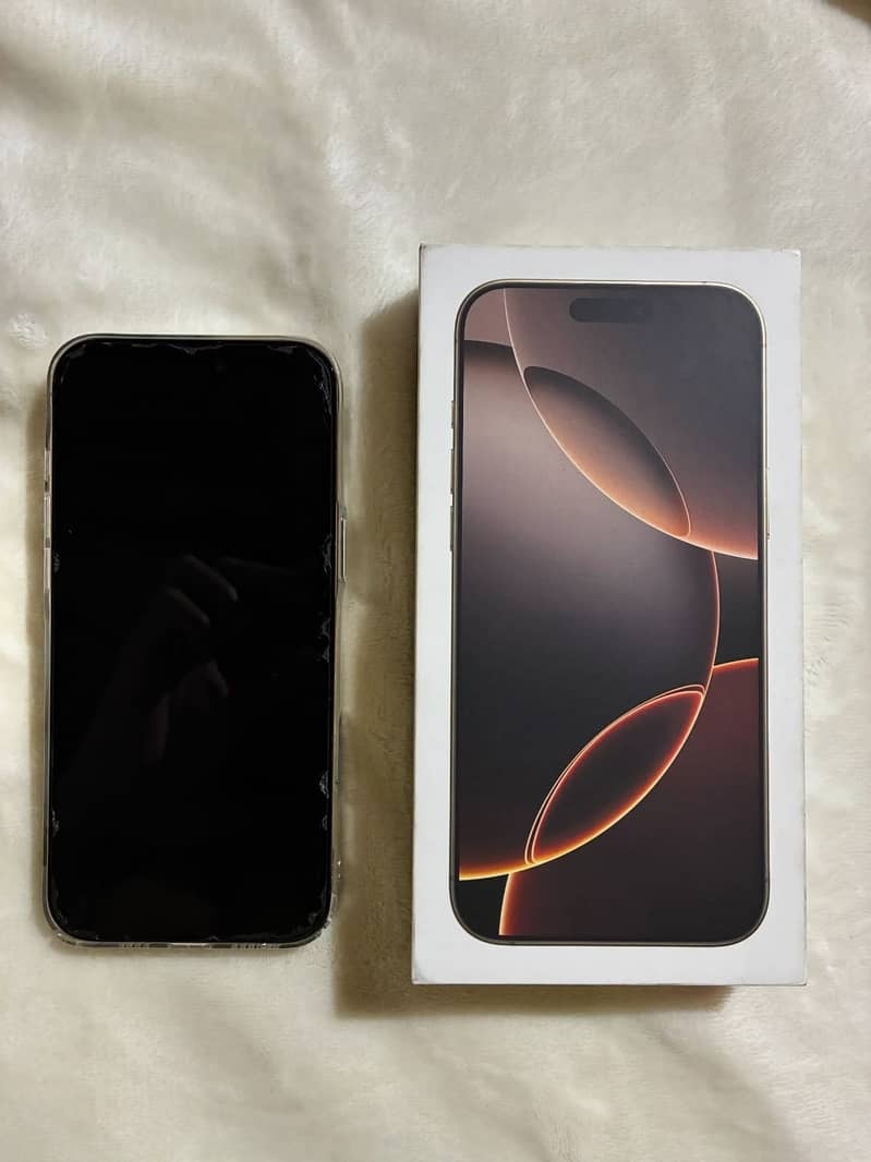 iPhone 16 Pro Max 4