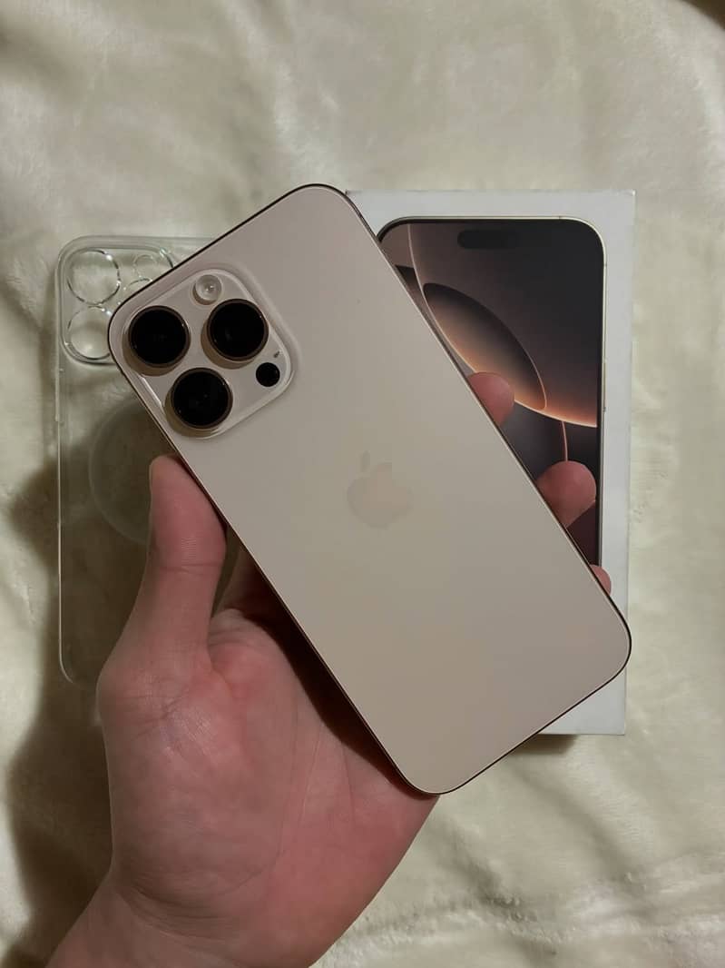 iPhone 16 Pro Max 6