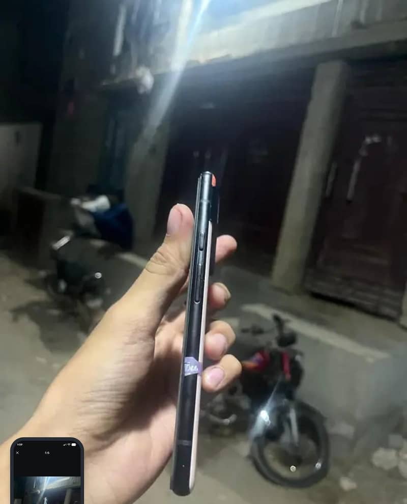 Google Pixel 6 4