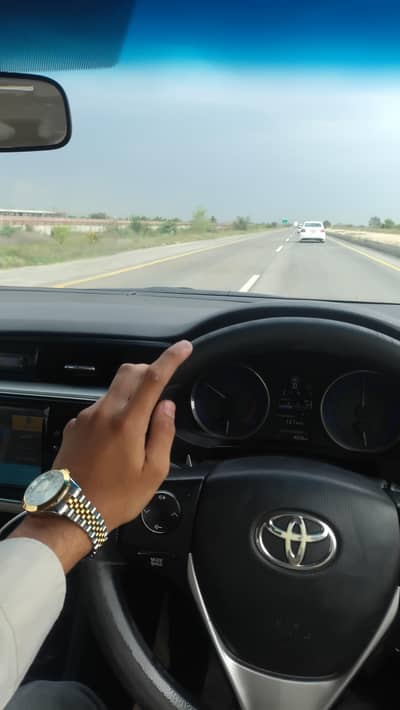 Lahore multan wagera  ke liye rent pr jana ho car available hai