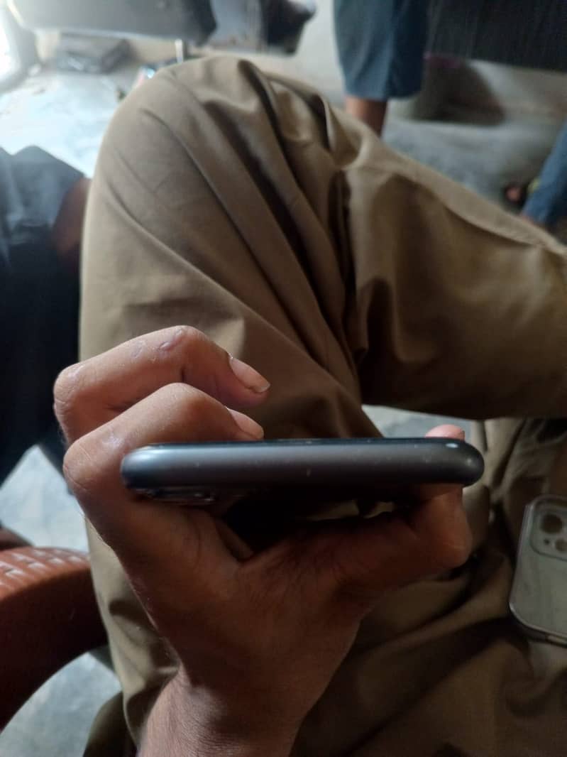 Apple iPhone 11 1