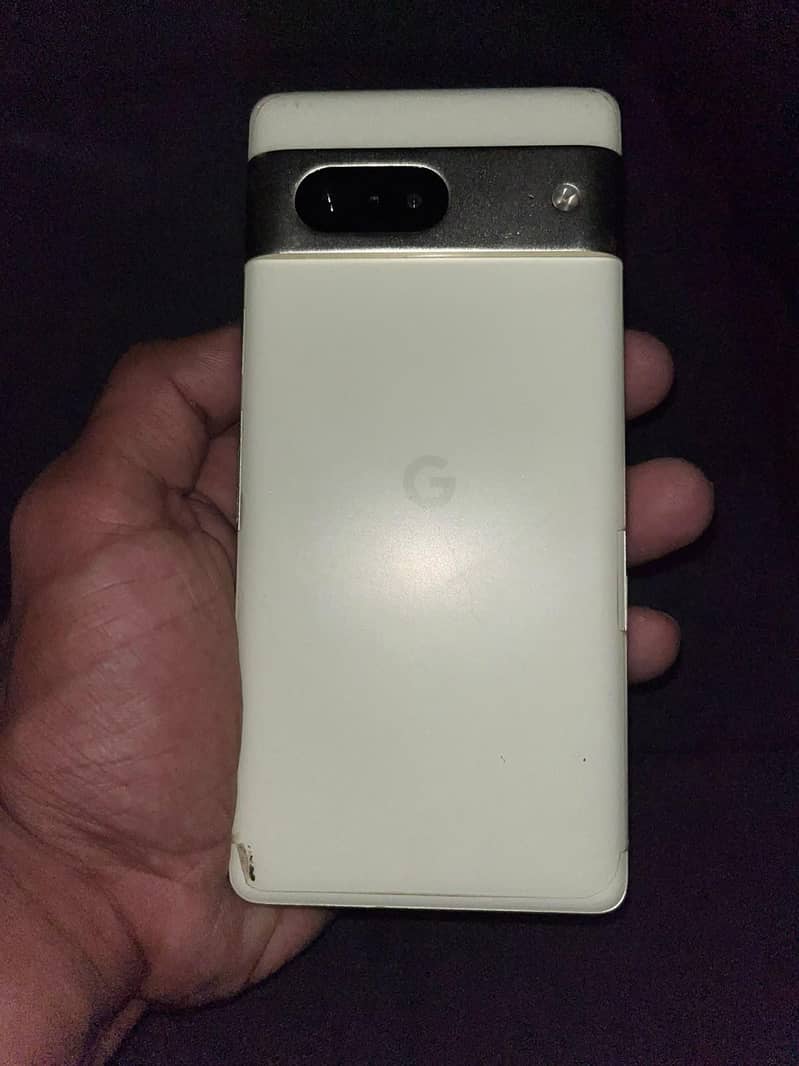 Google Pixel 7 3