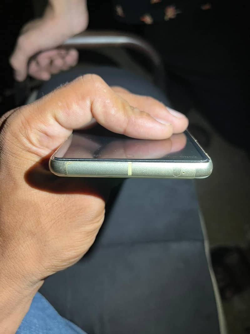 Google Pixel 7 4
