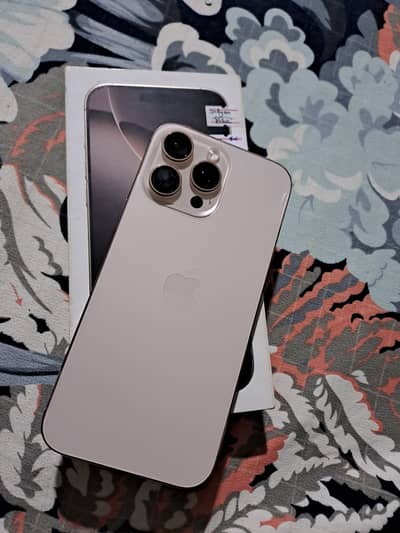 Apple iPhone 16 Pro Max jv