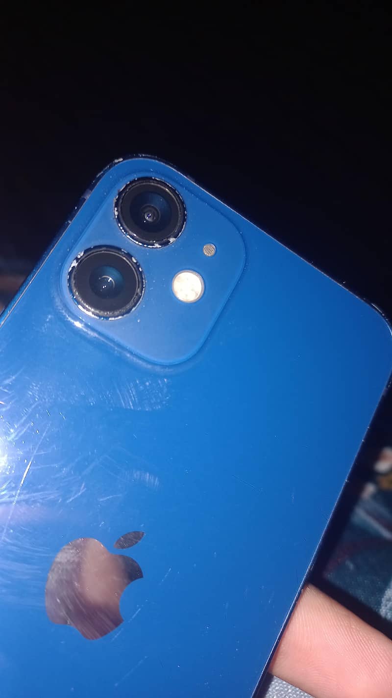 Apple iPhone 12 2