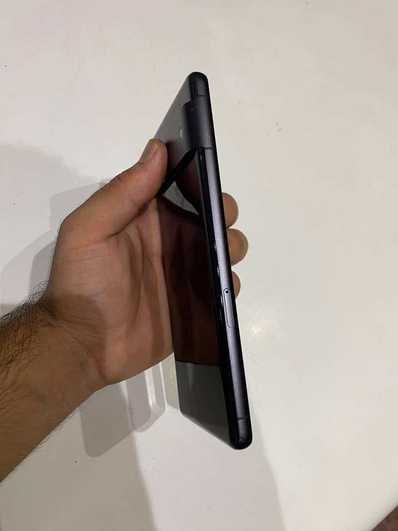 Google Pixel 7 4