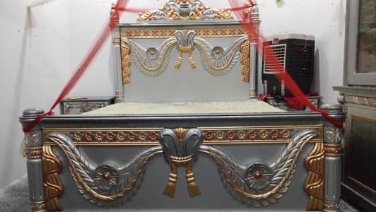black wood furniture set king size bed 2 side table crockery almari