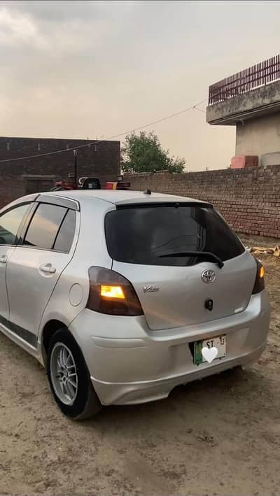Toyota Vitz 2013