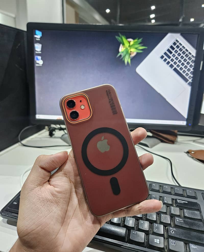 iPhone 12 0