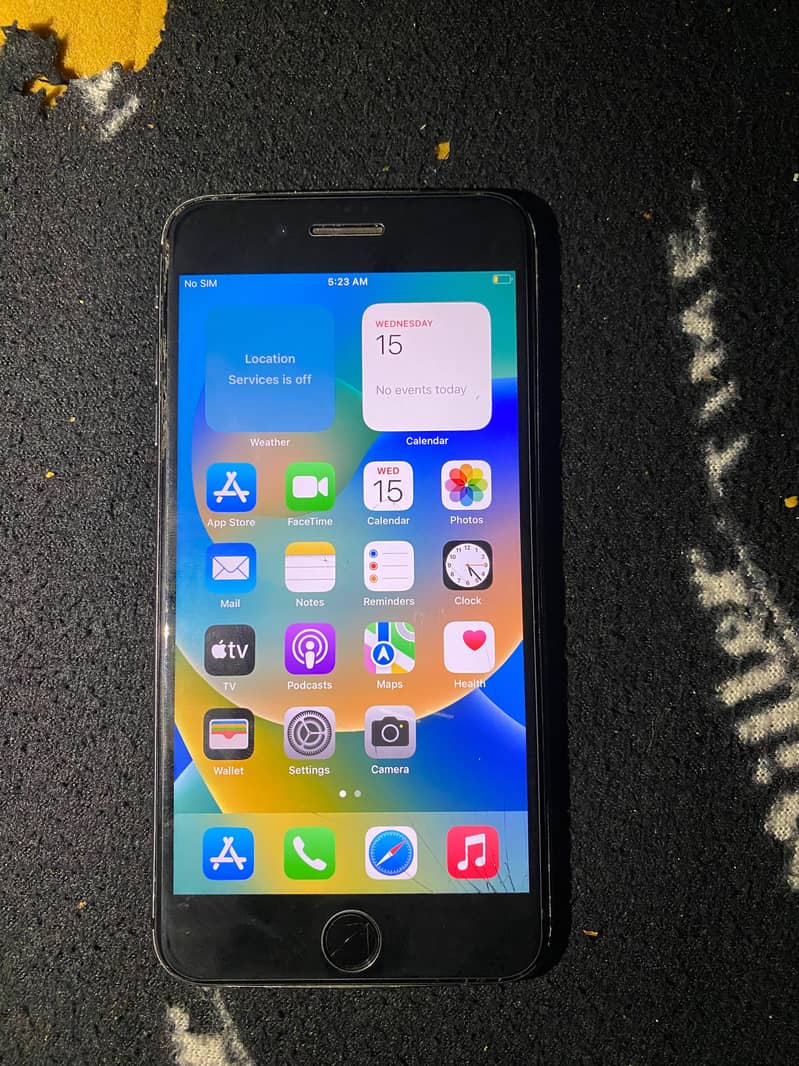 Apple iPhone 8 Plus 4