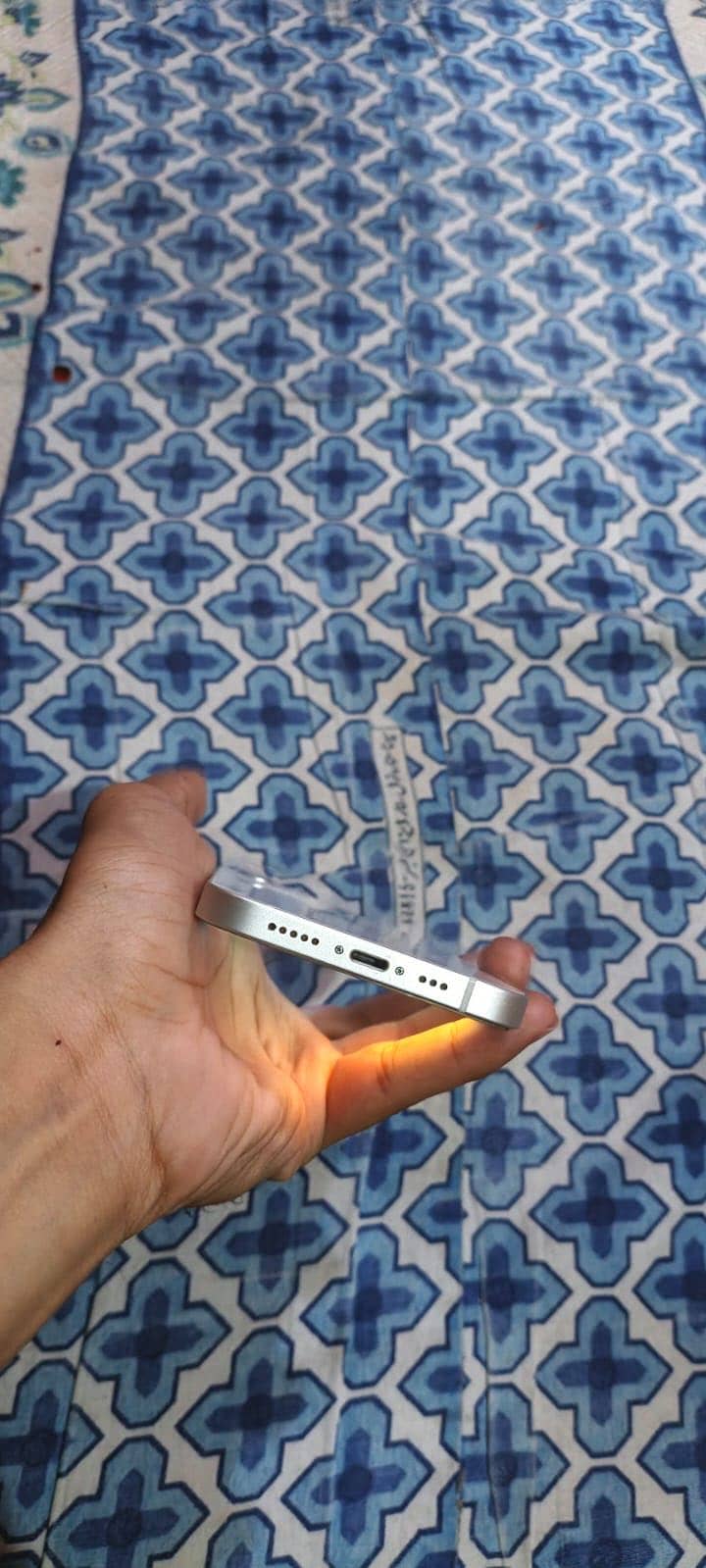 Apple iPhone 12 2